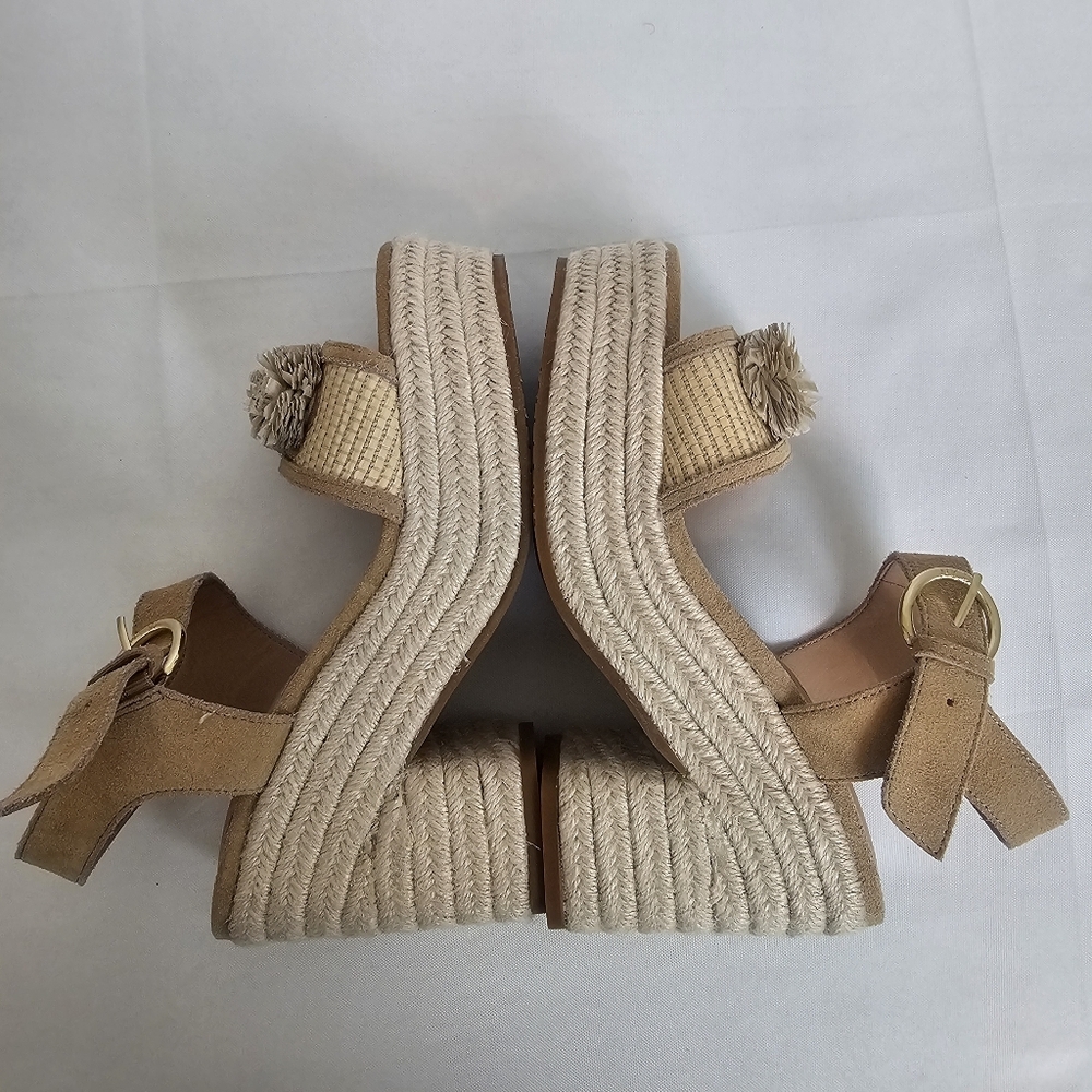 NYDJ Cream Espadrille Platform Sandals  with Floral Accents  Size 7 EUC $29. - Picture 9 of 11